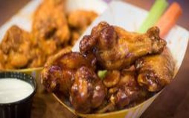 Buffalo Wild Wings Will Give Away Free Wings if Super Bowl Goes into Overtime