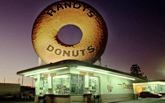 Randy’s Donuts Opening Bakersfield Location